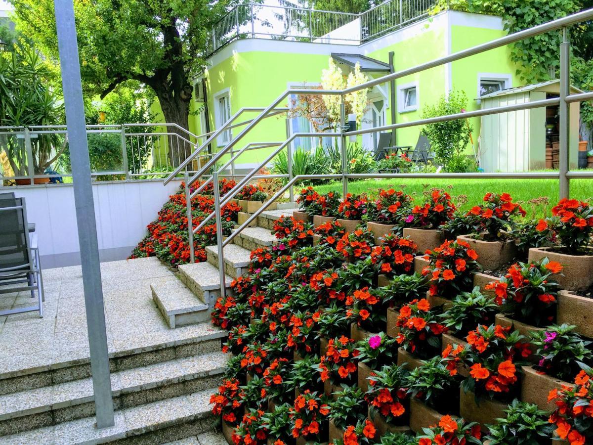 Ajo Vienna Terrace - Contactless Check-In Apartment Bagian luar foto