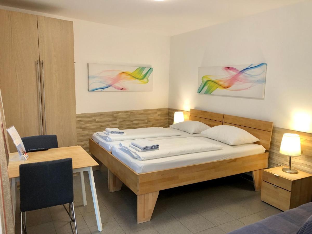 Ajo Garden Terrace Studio Apartments - Self-Check-In Wina Bagian luar foto